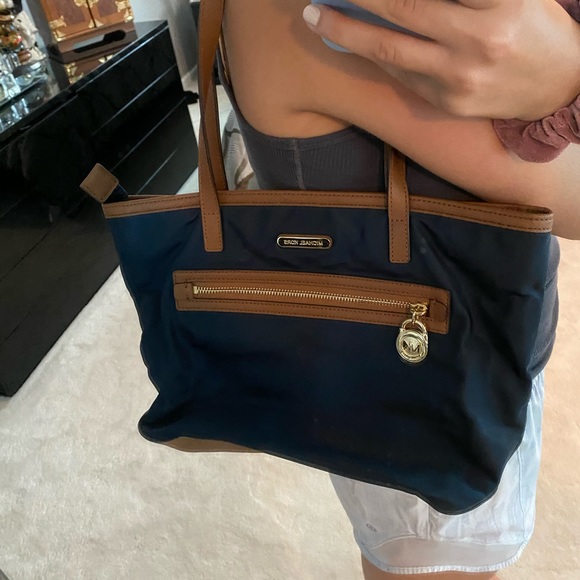 Michael Kors summer bag - Picture 2 of 2